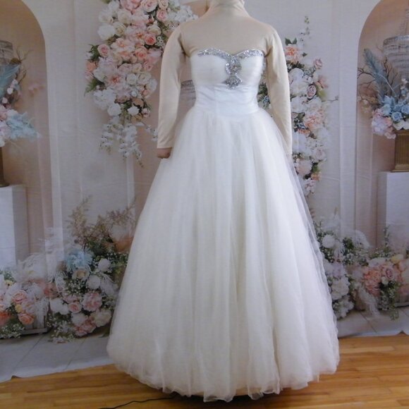Satin and Tulle Wedding Dress with Crystal Beads and Sequins Size 2 - Picture 1 of 4